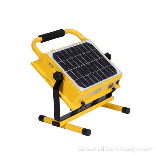 2021 New Design IP65 Emergency 4H Work Time Portable 50W LED Solar Camp Light